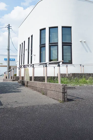 駐車場を完備し バリアフリーにも対応